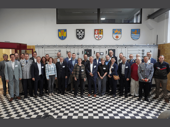 Landrat Stephan Pusch begrüßte rund 30 Gäste zum Behördenleitertreffen im Wasserwerk in Wegberg-Uevekoven. Mit dem Treffen ist die schöne Tradition verbunden, die Leistungsfähigkeit und Vielfalt der Region vorzustellen. Foto: Kreis Heinsberg