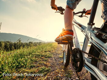 Insgesamt wurden beeindruckende 337.622 Kilometer von 174 Teams geradelt – das entspricht der Entfernung zwischen der Erde und dem Mond. Foto: iStock/ Solovyova