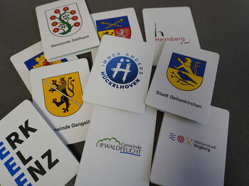 Interessierte Bürger erhalten die Karte für ihre Heimatkommune kostenlos im jeweiligen Rathaus. Foto: Kreis Heinsberg