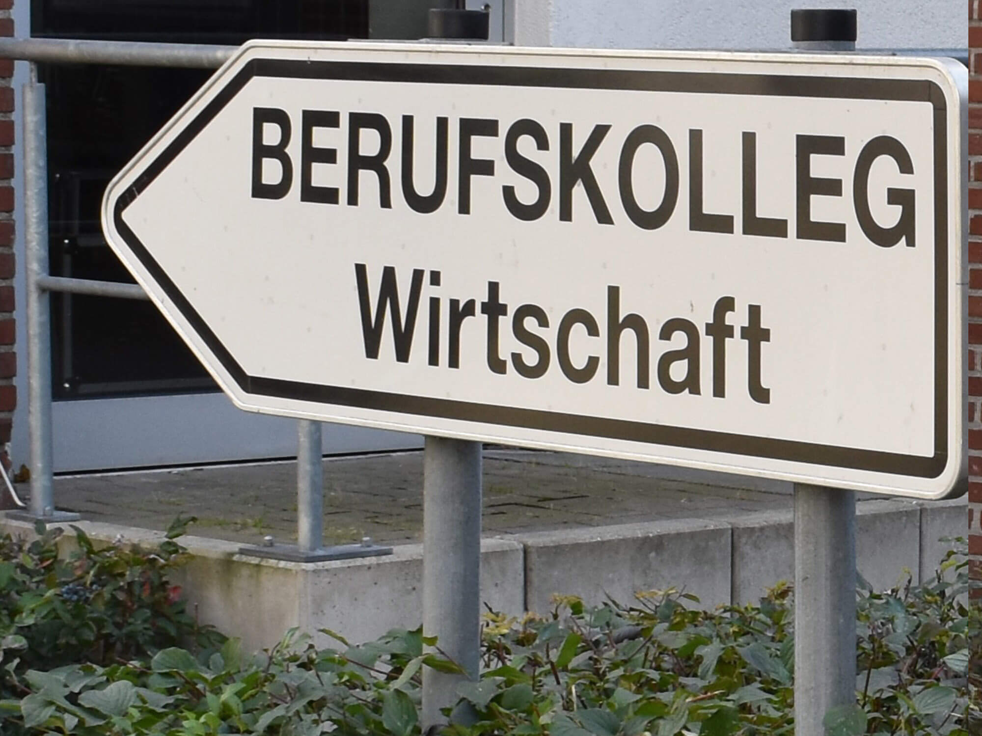 Das Berufskolleg Wirtschaft ist eine der vier Schulen des Kreises, in denen zeitnah die Anmeldezeiträume für das Schuljahr 2024/25 starten